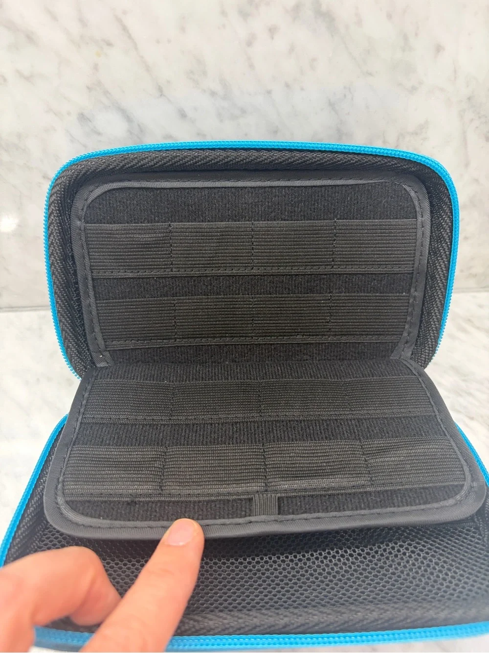 Nintendo 2DS Hard Shell Carrying Case Black & Blue Travel Storage Case